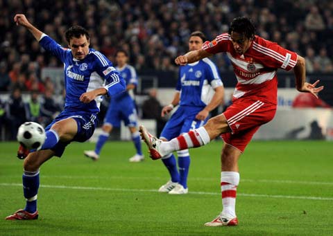 同一天绝代双骄各进一球！以下是媒体对C罗和梅西的...（C罗与梅西同日各入一球：媒体综述）