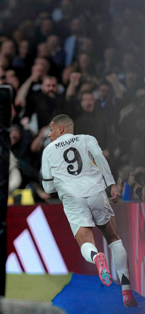 大场面，谁在消失？（宏大场景中，谁悄然退场？）