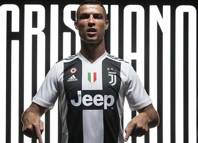 梅西2025年数据：54次出场造74球，随队首夺总冠军（梅西2025年：54次出场直接参与74球，随队首次加冕总冠军）