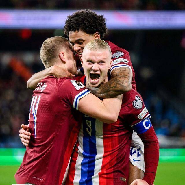 勇士年轻球员闪耀赛场（勇士小将赛场大放异彩）