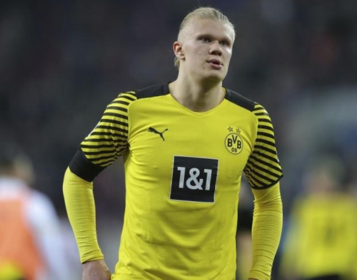 云达不莱梅vs科隆：菅原由势、施密德首发，比尔特、卡明斯基出战（云达不莱梅迎战科隆：菅原由势、施密德首发，比尔特、卡明斯基出场）