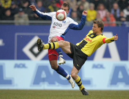 河内公安主帅：上半场我们表现不佳，中场调整后开始掌控比赛（河内公安主帅：上半场状态低迷，半场调整后掌控局面）