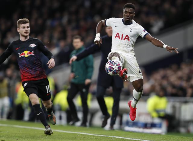 马德兴：海港三连冠胜在稳定二字；塞蒂恩下课因率队员讨薪（马德兴：海港三连冠源自稳定；塞蒂恩因带队讨薪遭下课）