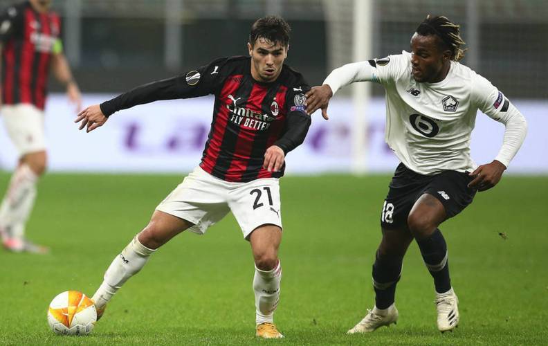 德天空：施洛特贝克因脚伤将缺席对阵卢森堡，有可能退出集训（德天空：施洛特贝克脚伤无缘战卢森堡，或将退出本期集训）