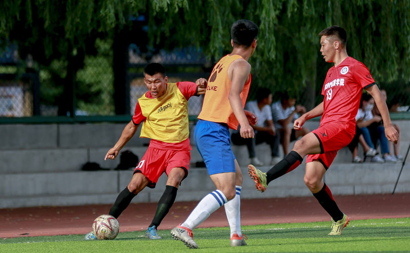 深陷交易流言！蒙克半场5中0后下半场被DNP，全场0分（交易传闻缠身！蒙克上半场5投全失，下半场未登场，最终0分）