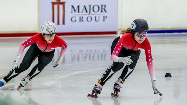 利物浦内讧曝光！斯洛特不愿卖迪亚斯，总监休斯却执意推动转会（利物浦矛盾浮出水面：斯洛特拒售迪亚斯，休斯力推转会）