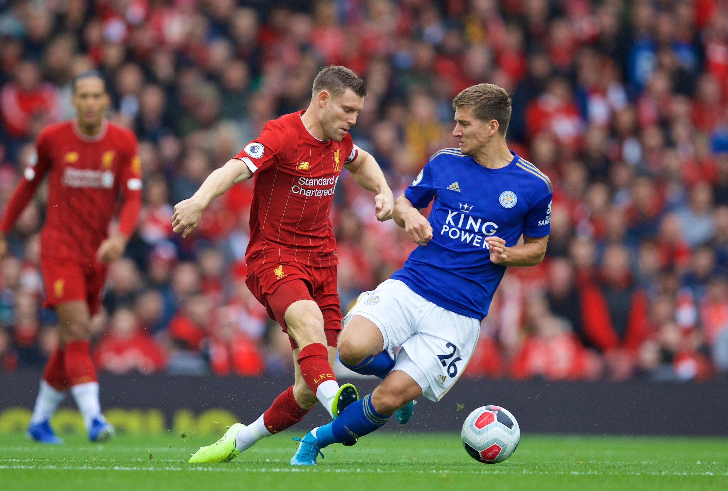 国际米兰圆领卫衣，太漂亮啦想要（国际米兰圆领卫衣，颜值在线，忍不住想入手）