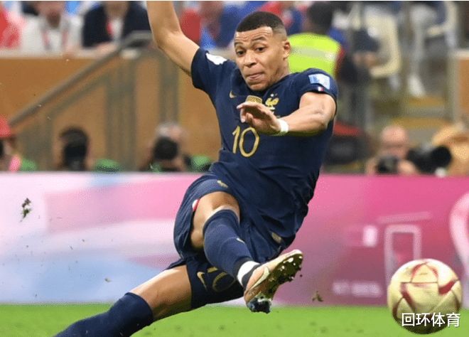 皇马19岁球星陷绝境，父亲引圣经怒怼俱乐部，一月转会成定局？（皇马19岁新星深陷困局，父亲援引圣经怒批俱乐部，冬窗转会在即？）